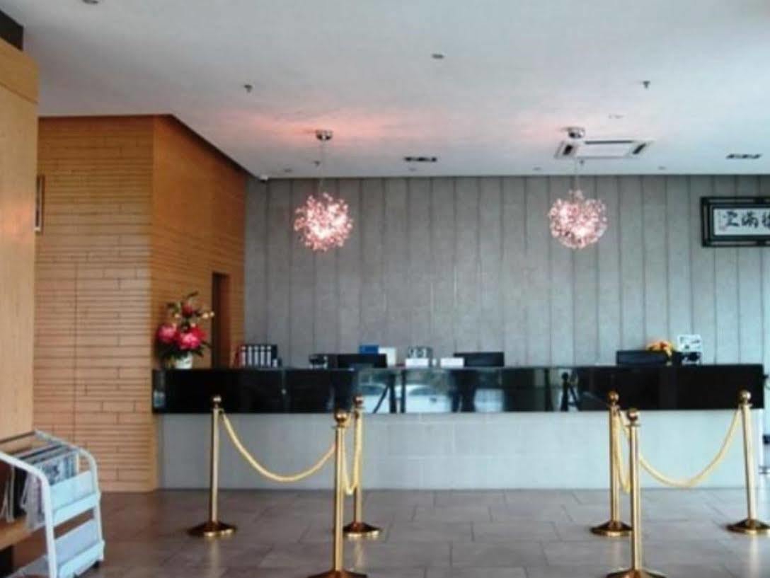 Grand Court 3*